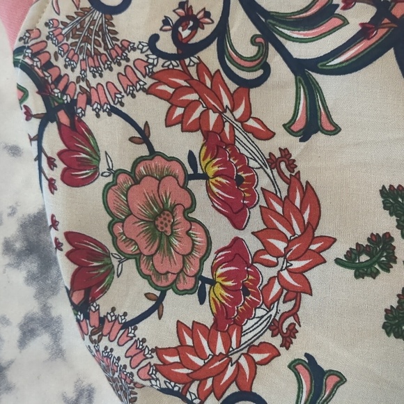 Bright and Beautiful boho flower print bomber jacket, US Women's size 4. - Picture 7 of 8